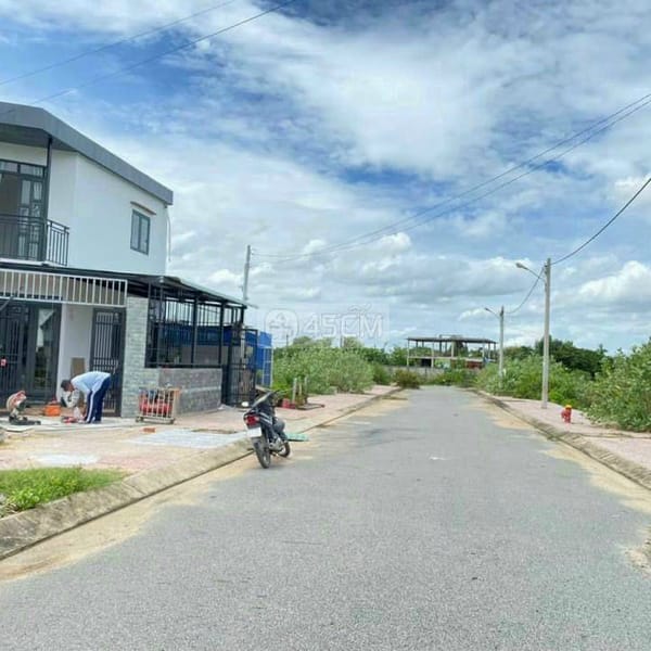 Bán đất thổ cư 84m2, sổ riêng, đường xe hơi tại Cảng Phú Hữu Quận 9 - Đất đai 0