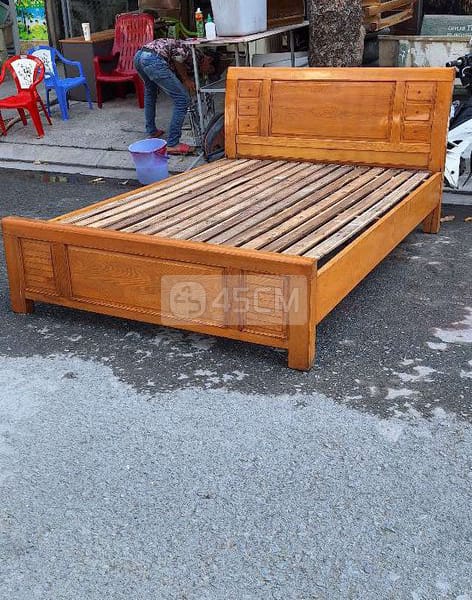 Thanh lý giường gỗ tự nhiên 1m4 x 2m đẹp giá rẻ - Giường 1