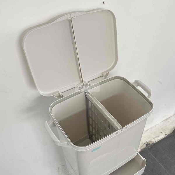 [HCM] Thùng rác nhiều ngăn, phân loại rác, mới 99% - Dụng cụ nhà tắm khác 5