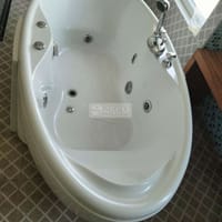 Bồn tắm massage Caesar - Bồn tắm