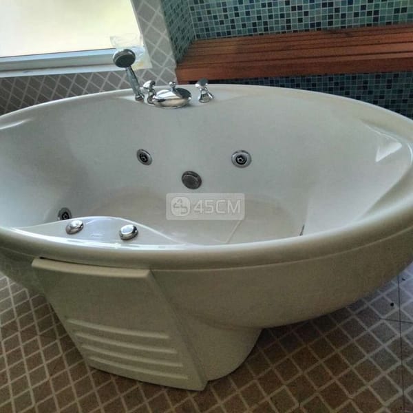 Bồn tắm massage Caesar - Bồn tắm 1