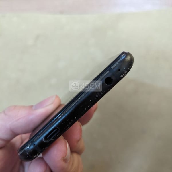 Bán rogphone 2,màn ám nhẹ, 2 sim,zin chưa sửa chữa - ROG Phone Series  3