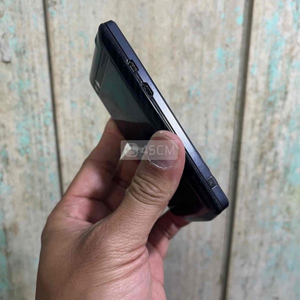 blackberry 9983 đen - Huawei khác 1