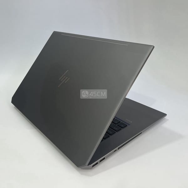 HP Zbook Studio 15 G5/Xeon E-2186M/32/512/P1000/4K - ZBook 5