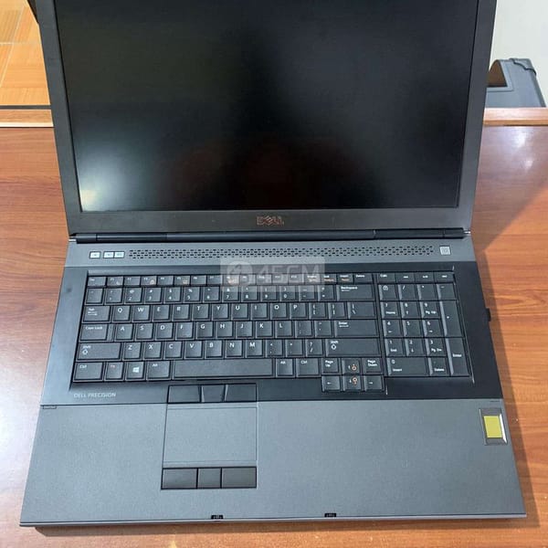 Cần bán Laptop trạm Dell workstation M6800 zin đẹp - Precision 0