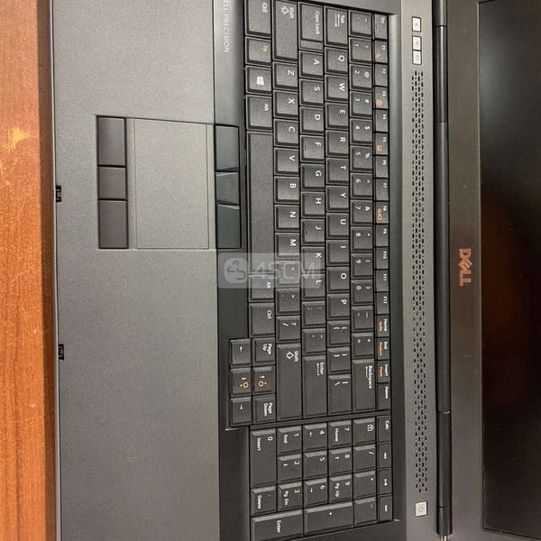 Cần bán Laptop trạm Dell workstation M6800 zin đẹp - Precision 1