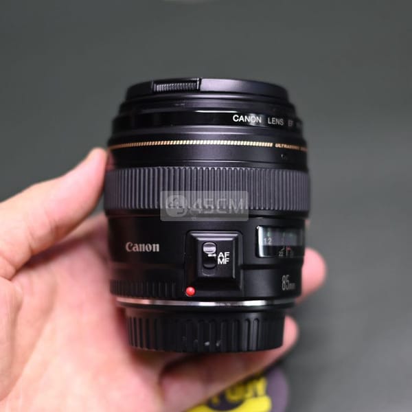 Canon 85 F1.8 USM - Ống kính máy ảnh 3