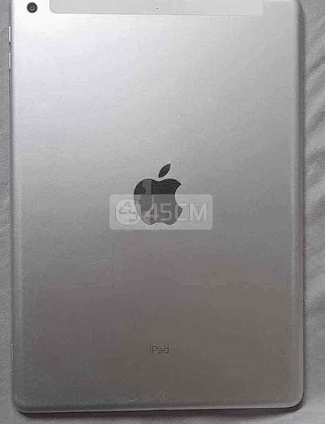 Apple iPad Gen 5 32 GB - Apple tablet khác 5