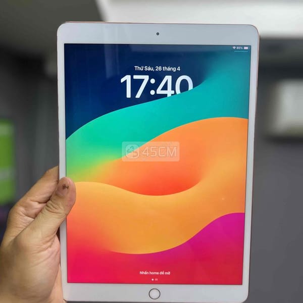 iPad Gen 6 Xám bản wifi - Apple tablet khác 1