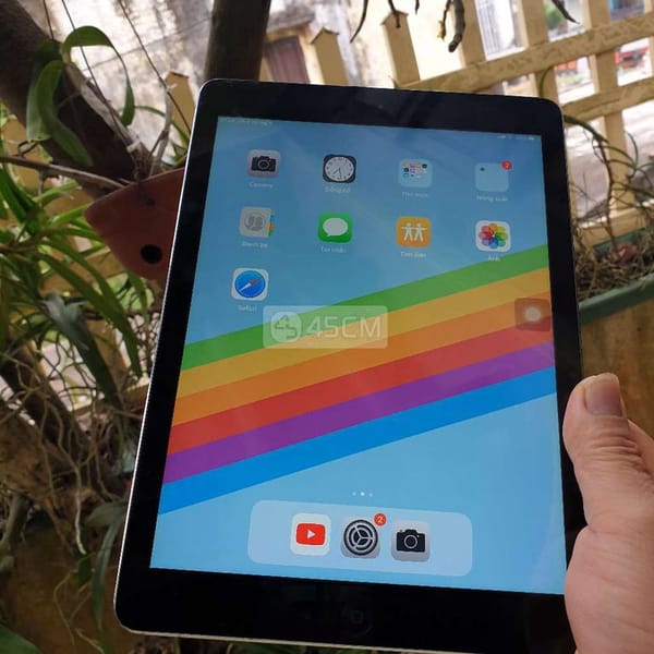 Có cây  ipad Air dùng mượt đẹp muốn bán cho ai cần - iPad Air Series 0