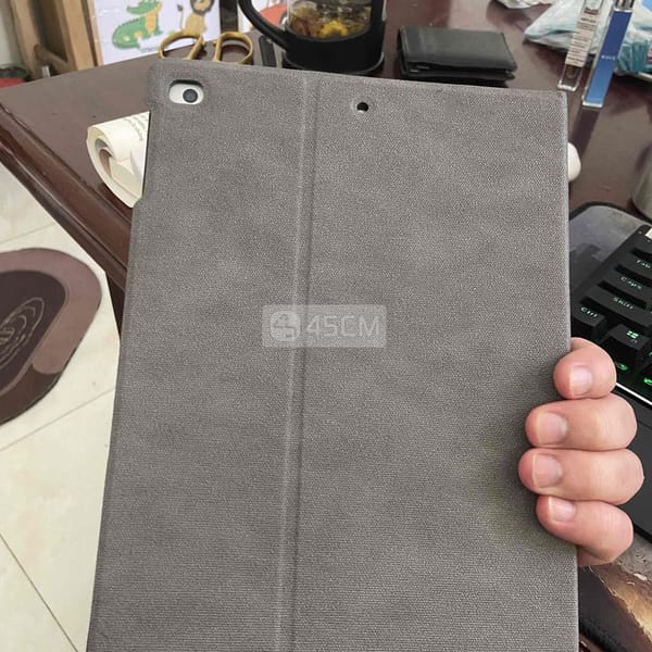 Thanh lý ipad gen 6 cho gọn nhà tăng bao da mới - Apple tablet khác 1