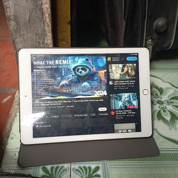 iPad gen5 vân tay nhạy - Apple tablet khác 0