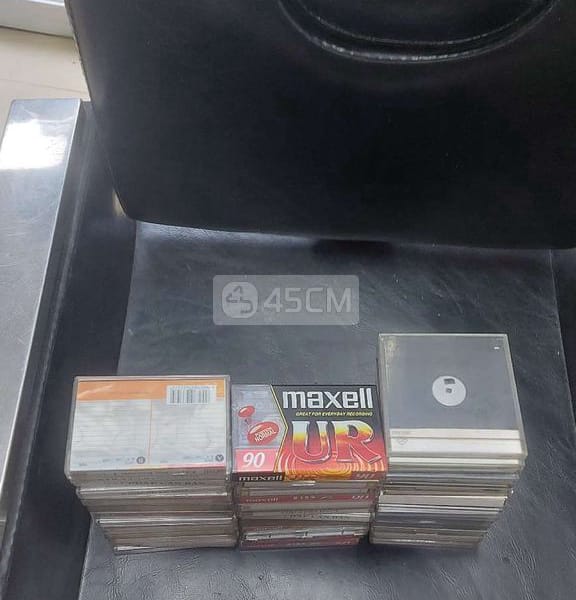 Thanh lý 25 băng casset và 25 đĩa mềm - Đồ điện tử 1