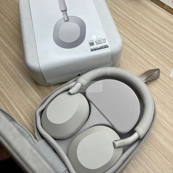 Cần thanh lý tai nghe Sony Bluetooth WH-1000XM5 - Tai nghe chụp tai 5