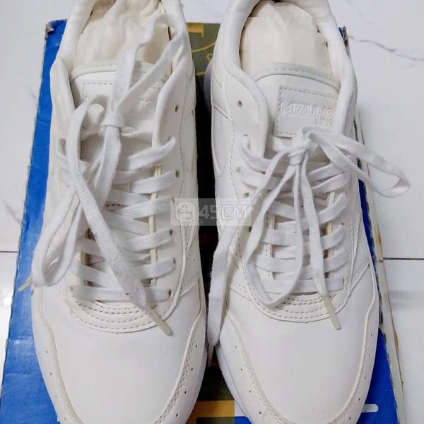Bán đôi Mizuno trắng size 38 CH - Giày dép 0