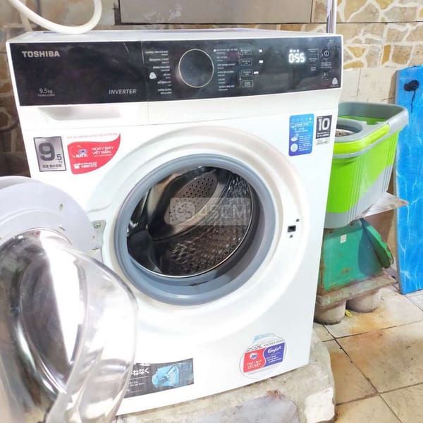 máy giặt Toshiba Inverter 9,5 kg giặt êm - Máy giặt 0