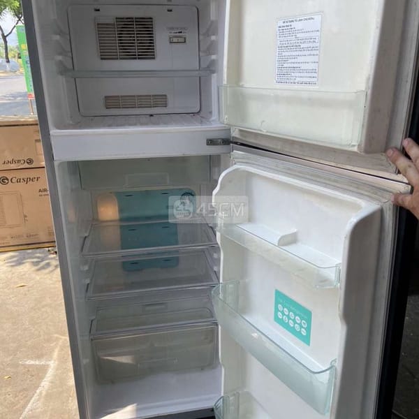 Tủ lạnh Toshiba 140lít - Tủ lạnh 1