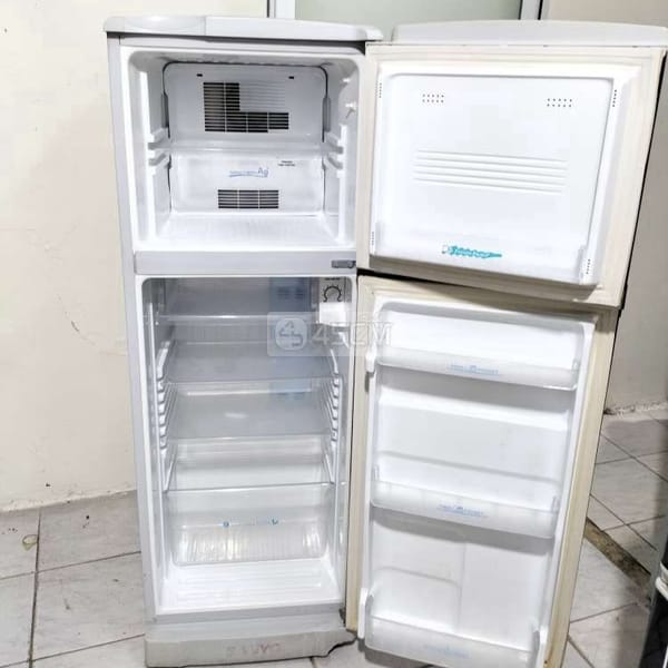 Tủ lạnh Sanyo 166lít .ko đóng tuyết - Tủ lạnh 1