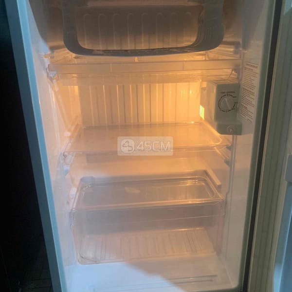 Tủ lạnh Aqua đang sử dụng rất tốt zin nguyên - Tủ lạnh 3