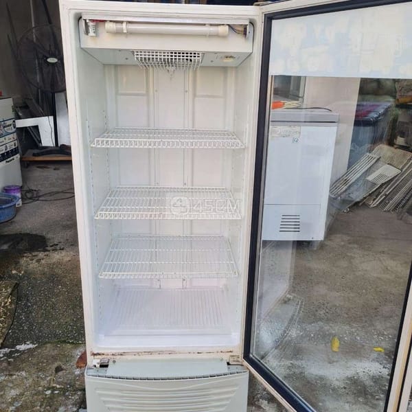 Tủ mát Sanyo như hình - Tủ lạnh 3