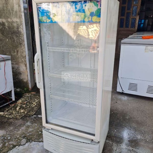 Tủ mát Sanyo như hình - Tủ lạnh 2