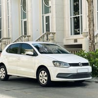 Volkswagen Polo 2016 1.6AT - VOLKSWAGEN Polo 3 Doors
