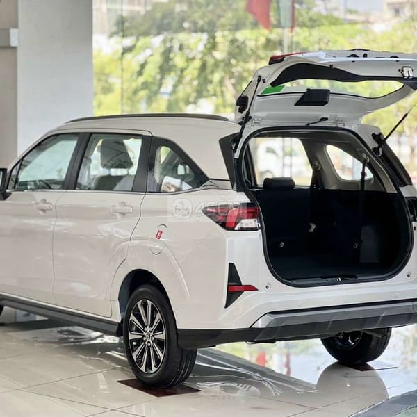 Toyota Veloz Cross 2024 giá tốt ưu đãi hấp dẫn - Xe ô tô 5