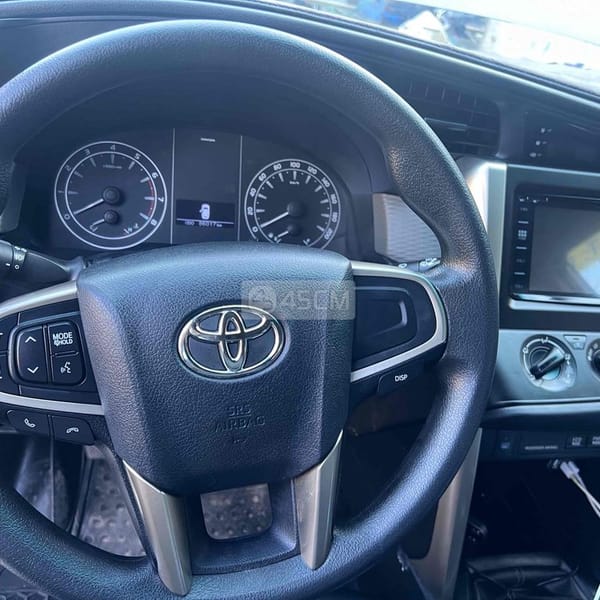 Bán xe Toyota Innova 2018 số sàn màu nâu - TOYOTA Innova 8
