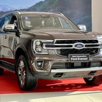 Ford everest 2023 đen,mới 100% - FORD Everest