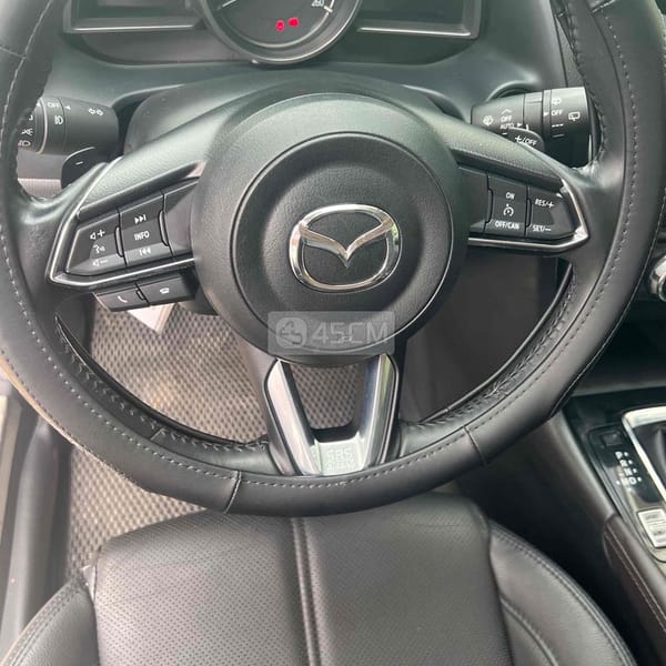 Mazda 3 2017 1.5L AT 5490 - MAZDA 3 / Axela Sedan 1