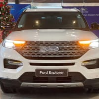 Ford Explorer Khuyến Mãi Chào Xuân - FORD Explorer