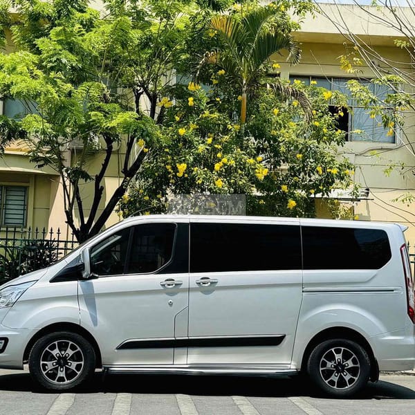 Ford Tourneo 2019 AT, Xe Đẹp Rộng Rãi - FORD Tourneo 2