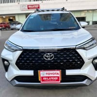 Toyota Veloz Cross 2022 7c xe giảm Tiền,30 tr PK - Xe ô tô