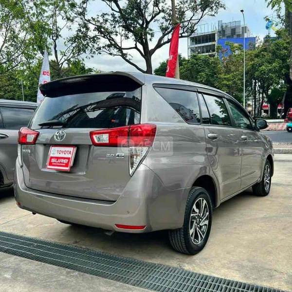 Toyota Innova 2022 số sàn 7C Giảm Tiền,36 tr PK - TOYOTA Innova 3