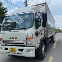 xe tải Jac N800 đời 2020 tải 8 tấn thùng kín - Xe tải