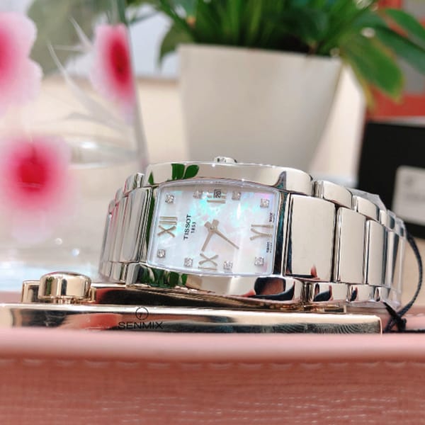 Đồng Hồ Chính Hãng Tissot Nữ Mặt khảm xà Cừ, Đính Kim Cương - Like New - Fullbox - Đồng hồ thương hiệu 0