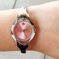 Đồng Hồ Chính Hãng Movado Nữ ( Lắc tay ) Mặt Tia Hồng siêu đẹp / fullbox sale Rẻ - Đồng hồ thương hiệu