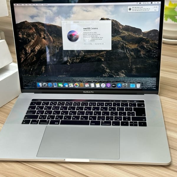 Macbook  Pro 2018  - 15,4 inch  ,i7/16/256 card 4 gb - Pin 6 h - Macbook Pro 2