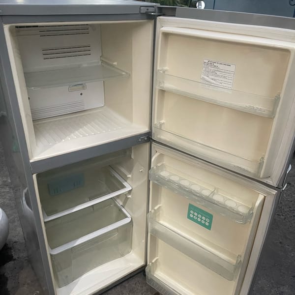 Tủ lạnh Tosshiba 188L đang sử dụng tốt - Khác 1